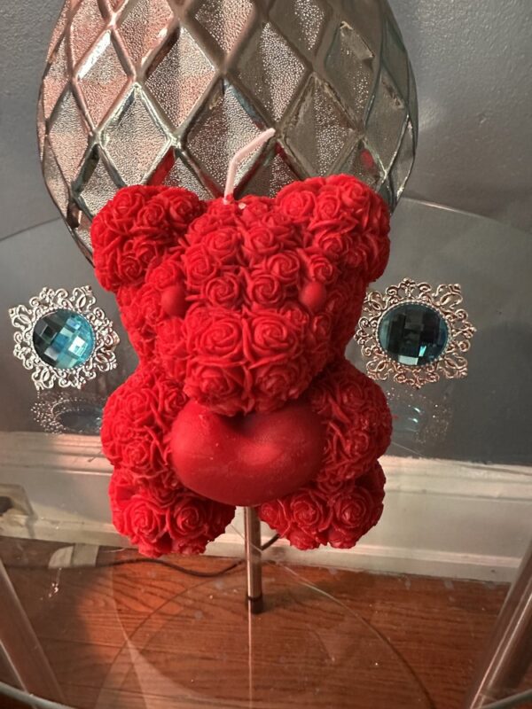 Bearly in Love Red Candle - Image 3