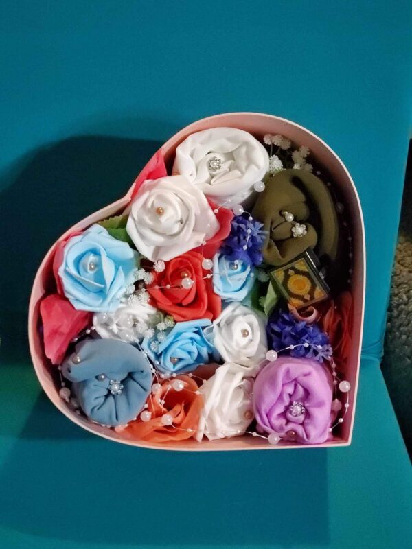 Flower Gift Box (hijab/scarf)